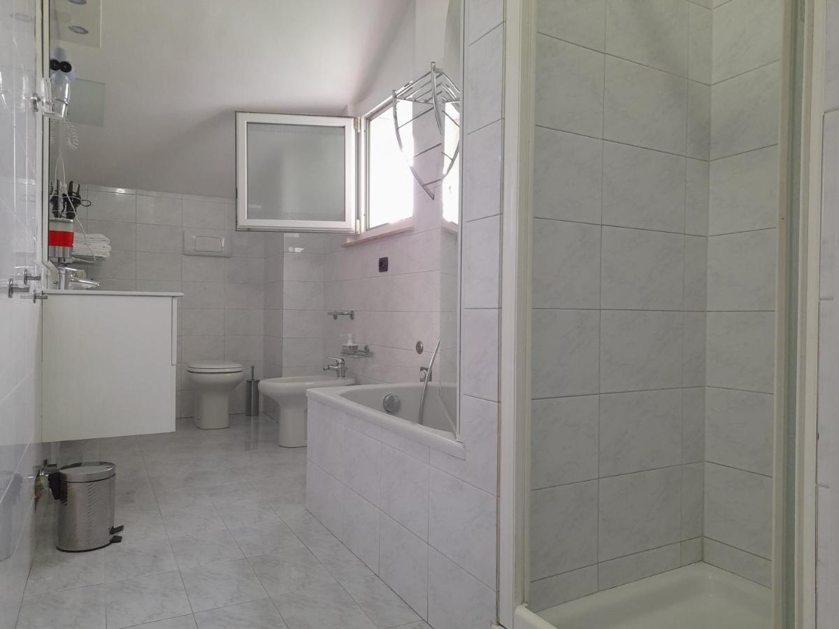 Bike House "Silver" Seriate Luaran gambar